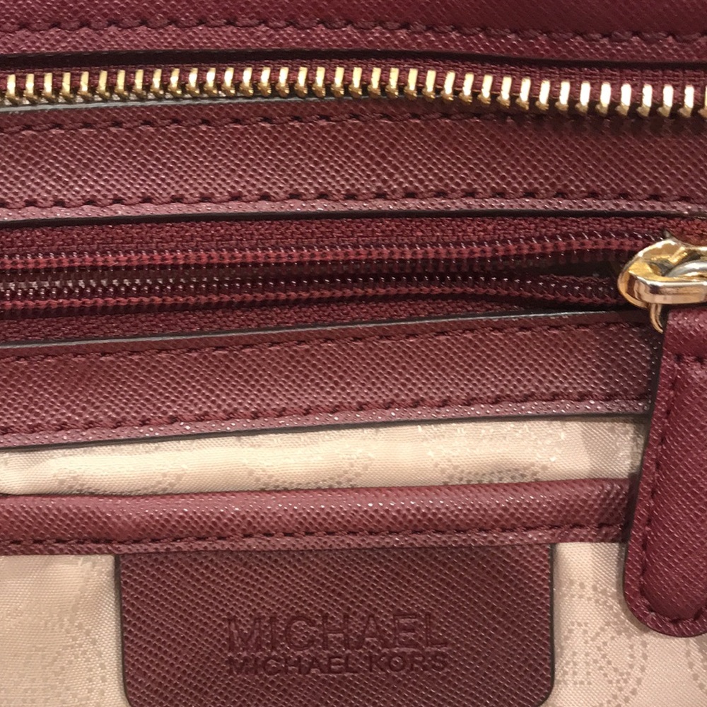 Michael Kors burgundy tote. - Picture 15 of 16